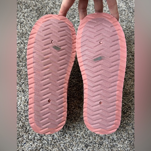 Unionbay Jade Like New Faux Suede and Fur lined Clogs size 7 - Picture 4 of 5